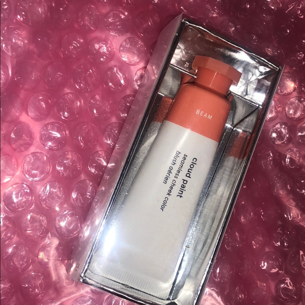 Glossier Cloud Paint in shade Beam!